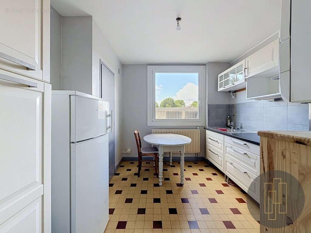 Exclusivité - Appartement de type 3 avec balcon et parking - photo 2