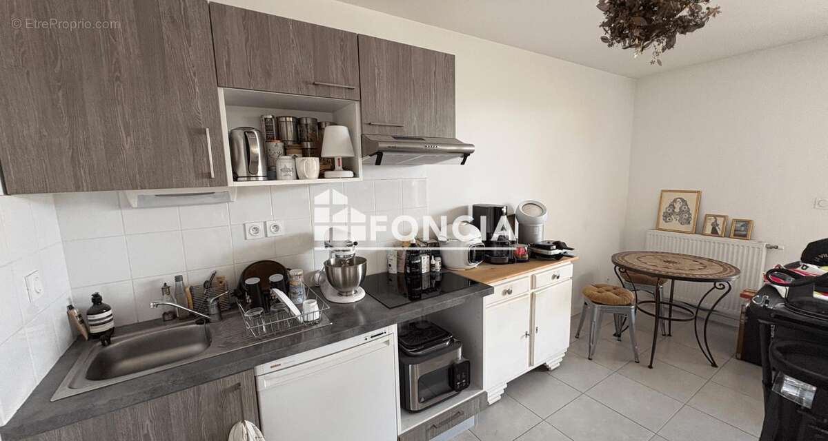 Blagnac – Charmant T3 de 64 m² avec 2 places de parking en sous-sol - photo 4