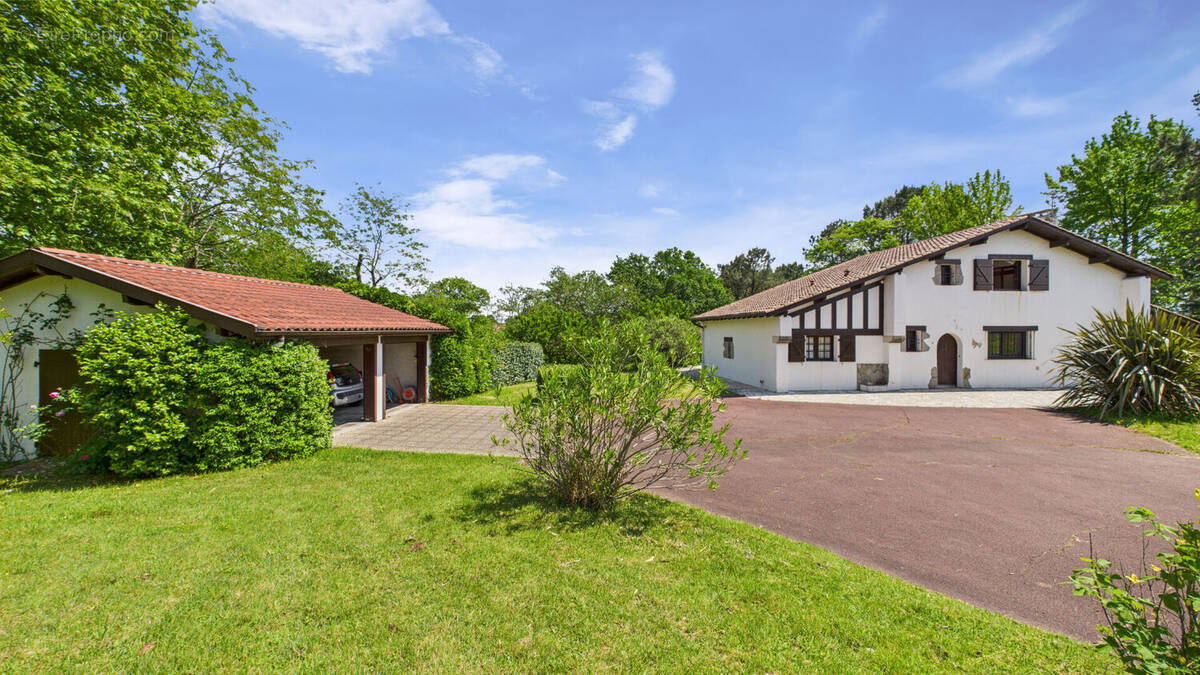 Maison à ARBONNE