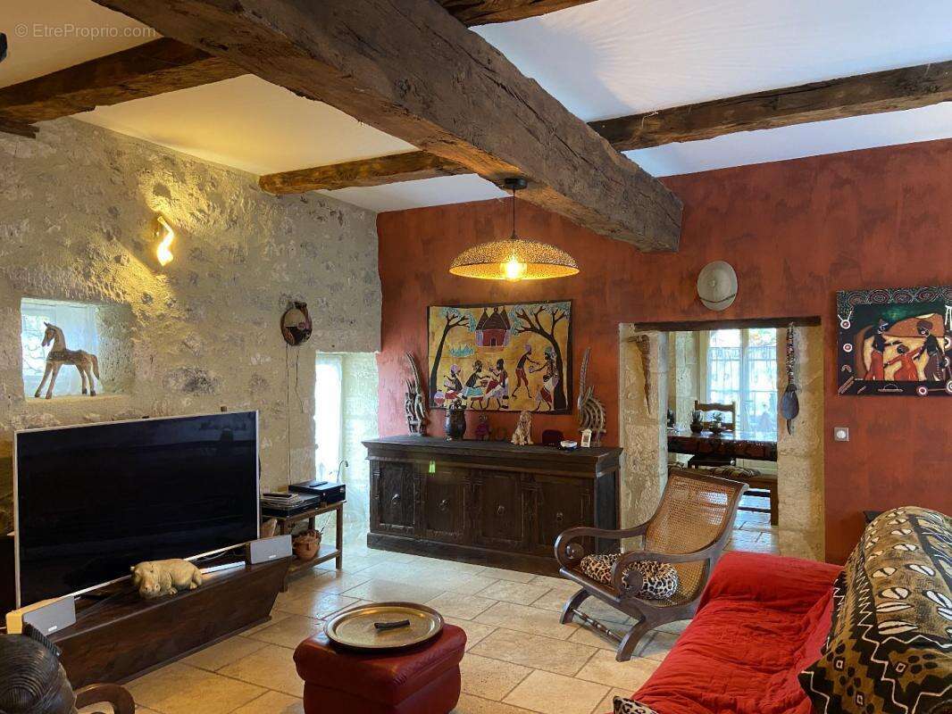 Propriété en pierre avec gîtes, piscine et vue - photo 7