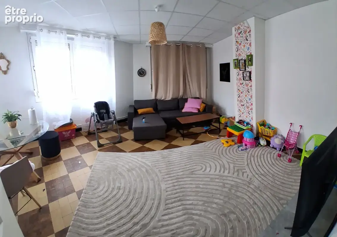 ENSEMBLE IMMOBILIER ( Local commercial + maison + appartement + garage ) - photo 4