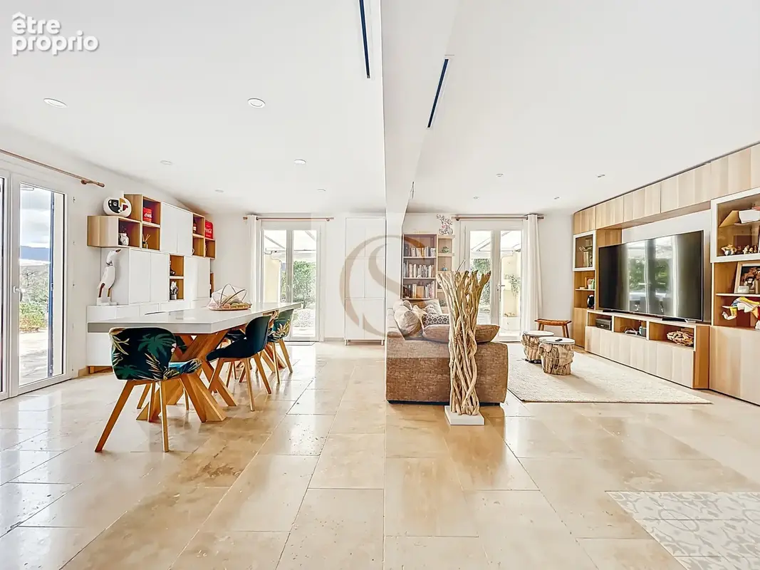 Maison 10 pièces 247 m² à vendre à Vidauban (83550) - photo 25