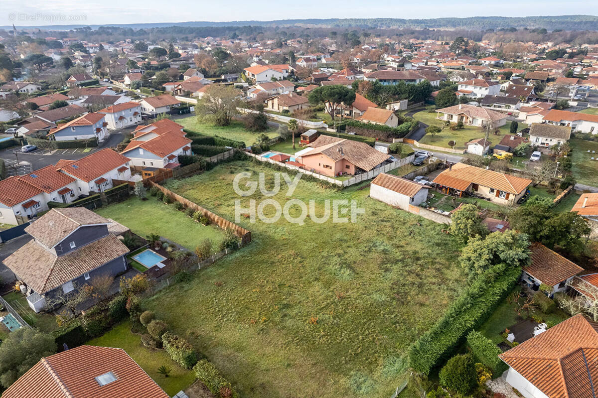 Terrain à BISCARROSSE