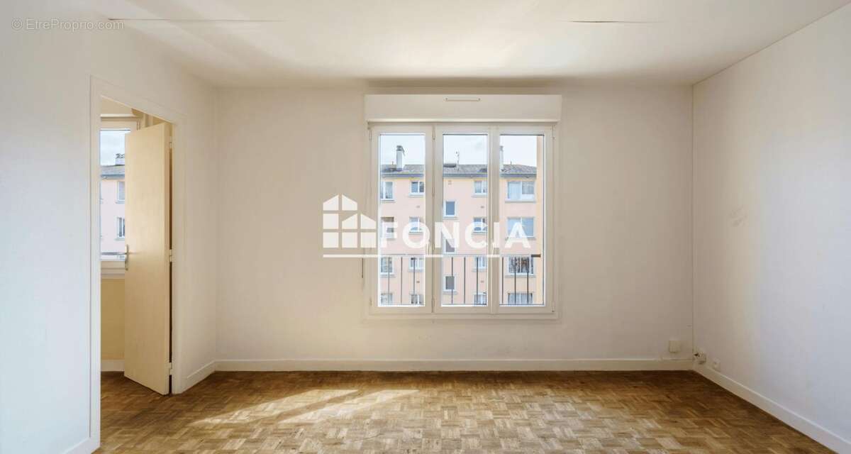 Grand Appartement - 4 chambres - centre ville à pied - photo 2
