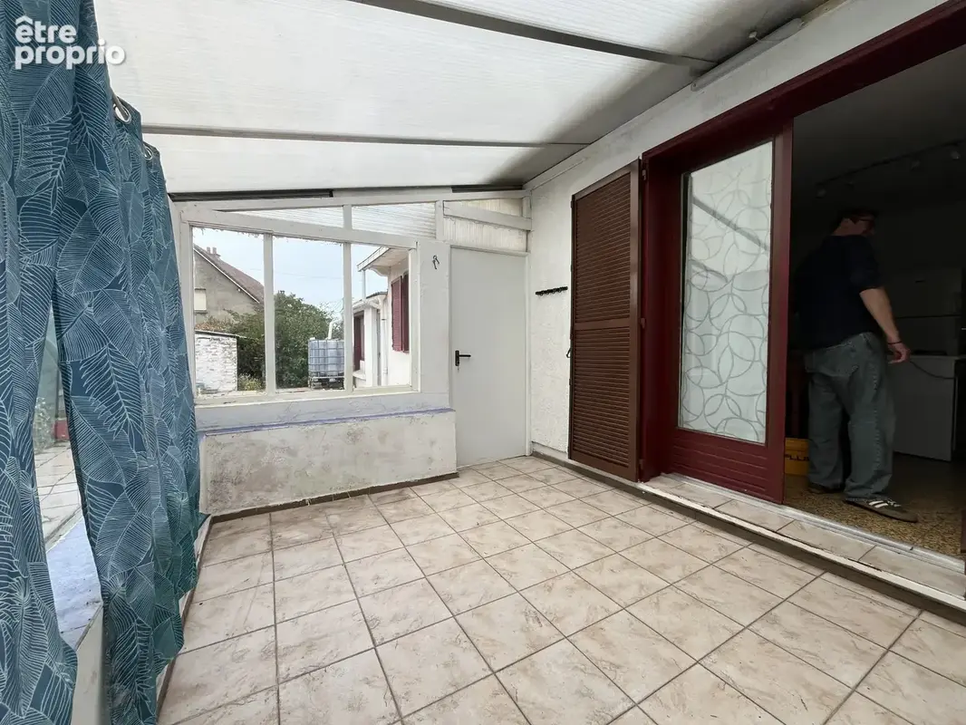 Plain pied - grand garage et jardin - photo 15