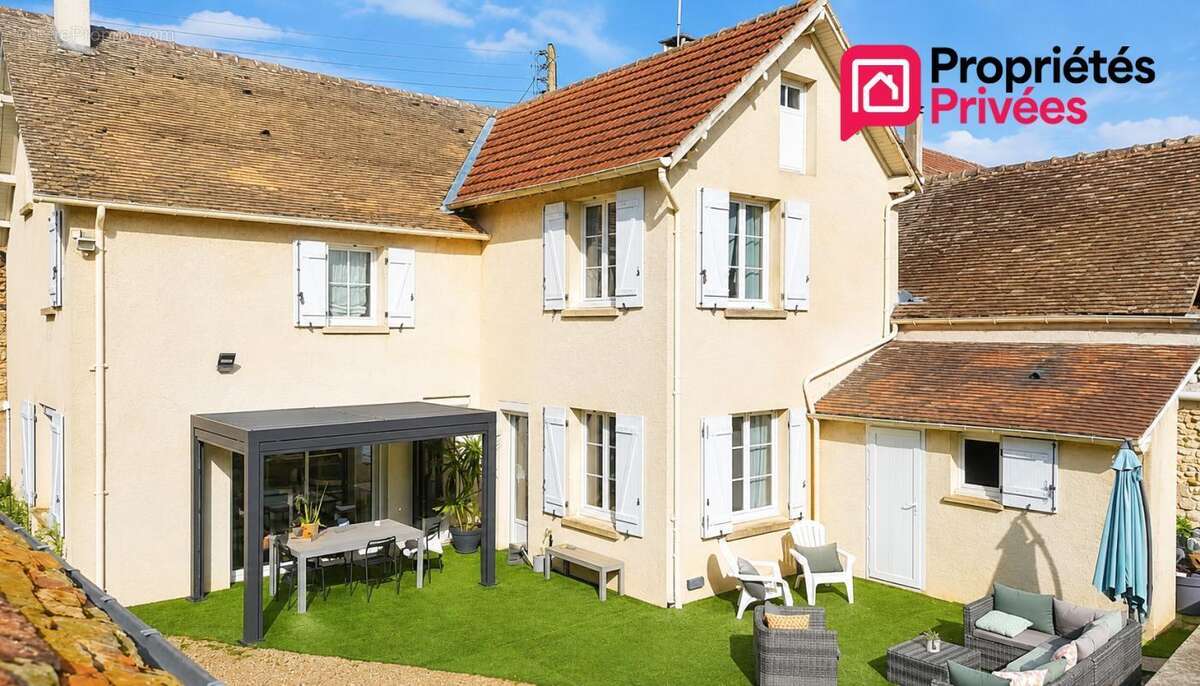 Maison à LONGNES