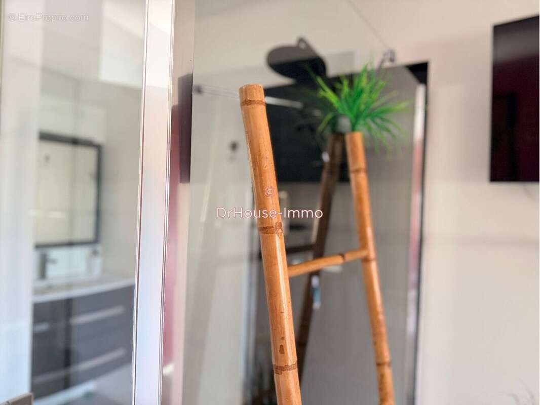 Appartement 149 m² à Pezarches  - photo 4