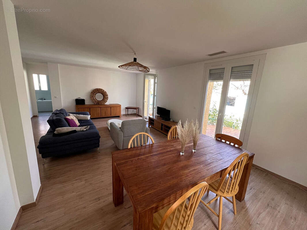 Maison Saint Andre de 137m² avec son grand hangar sur un terrain de 1208 m² - photo 5