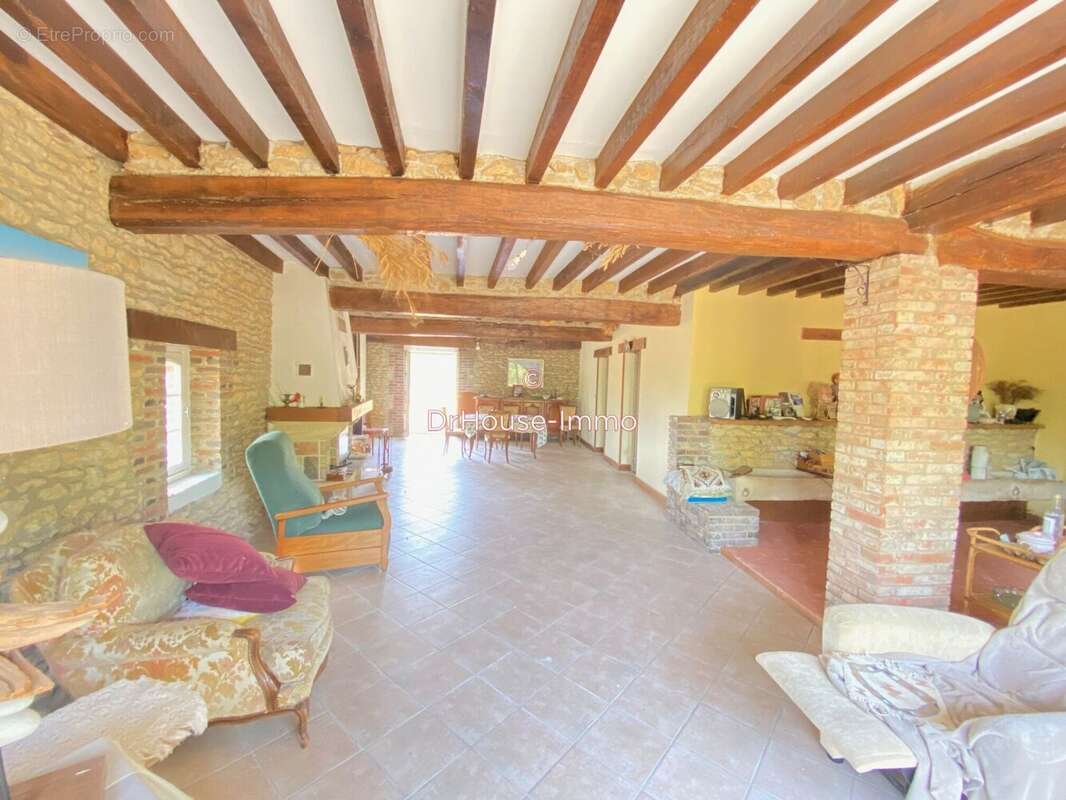 Maison 227 m² à Chessy-Les-Pres  - photo 8