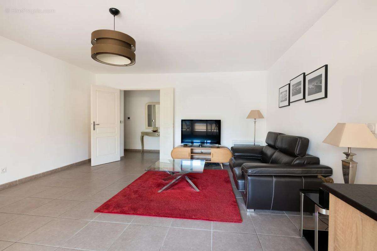 Appartement à MARSEILLE-9E