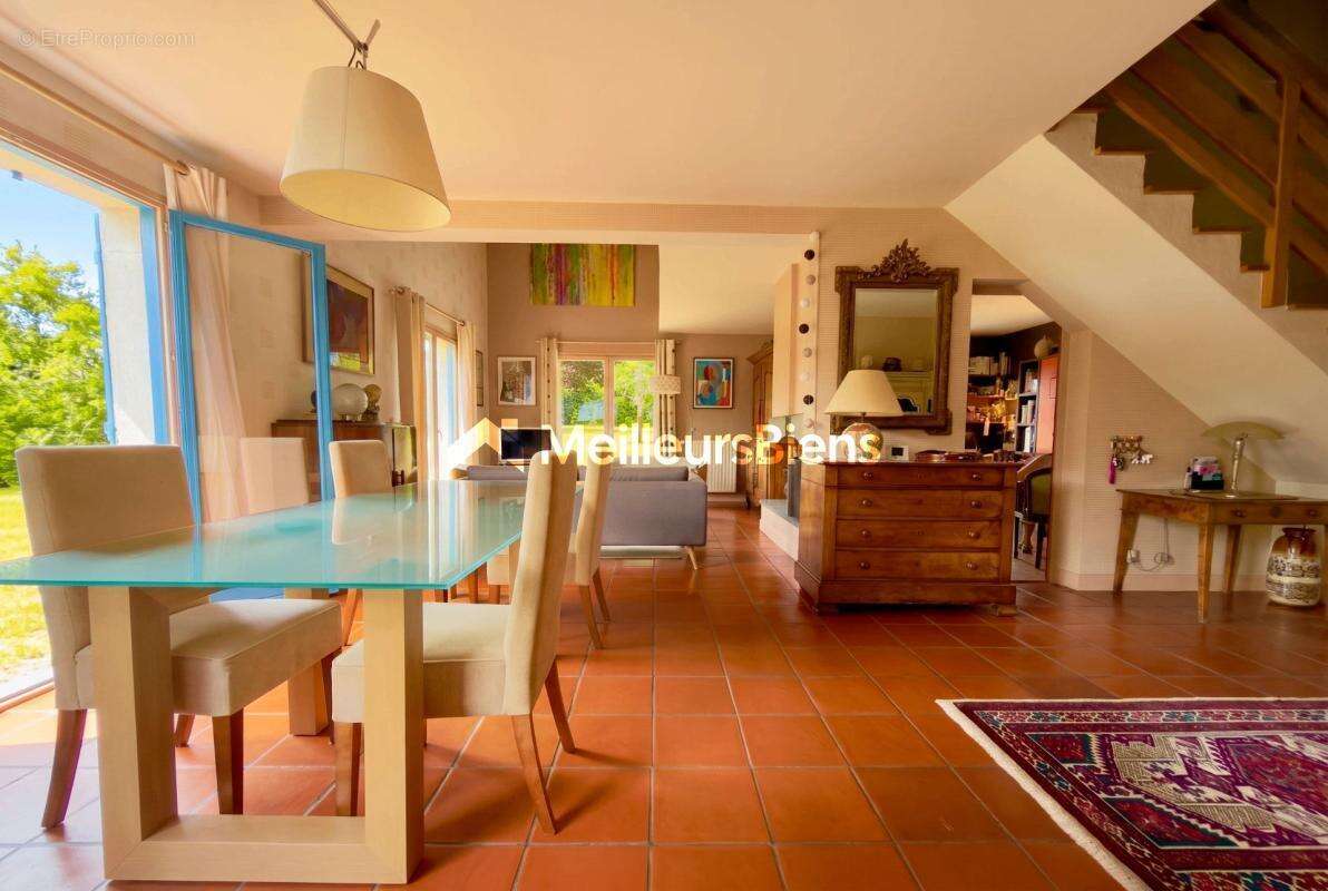 Maison d’architecte familiale – 7 pièces, 5 chambres – Terrain de 1 500 m² – Auffargis - photo 5