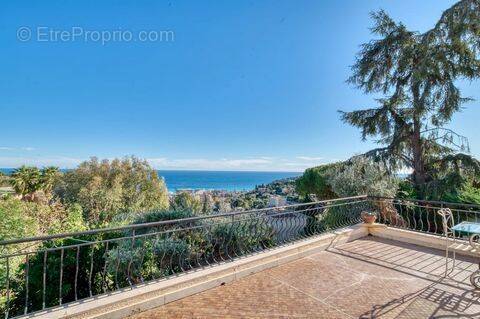 Maison à ROQUEBRUNE-CAP-MARTIN