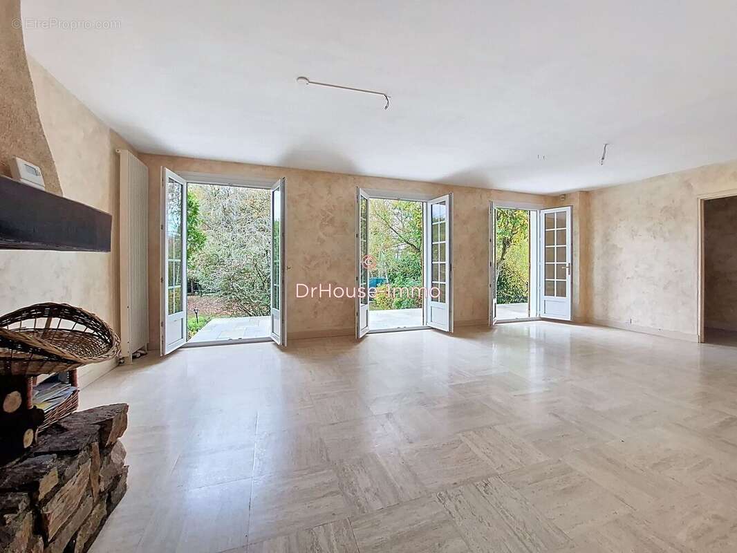 Maison à SAINT-CHERON