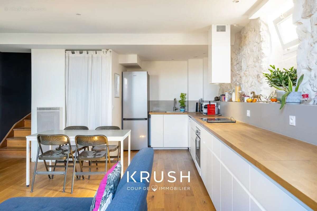 Appartement à MARSEILLE-6E