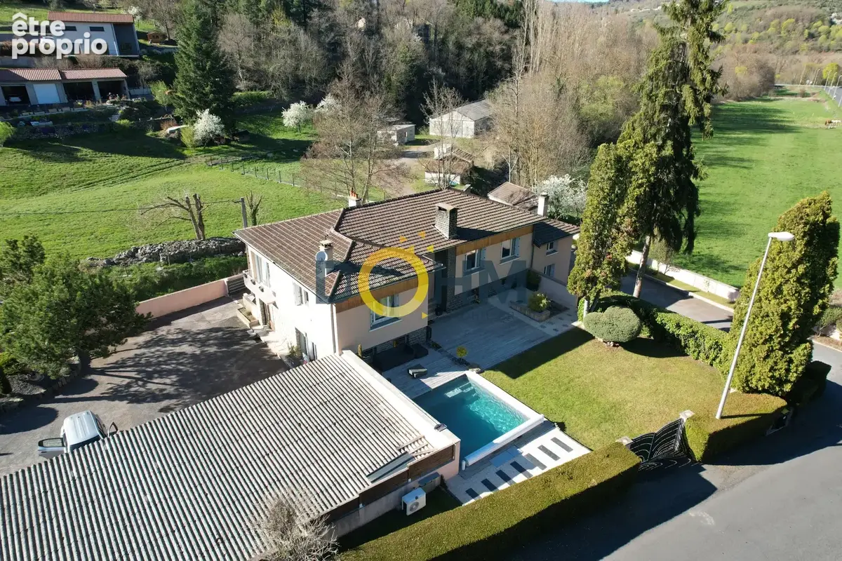 Maison à ESPALY-SAINT-MARCEL