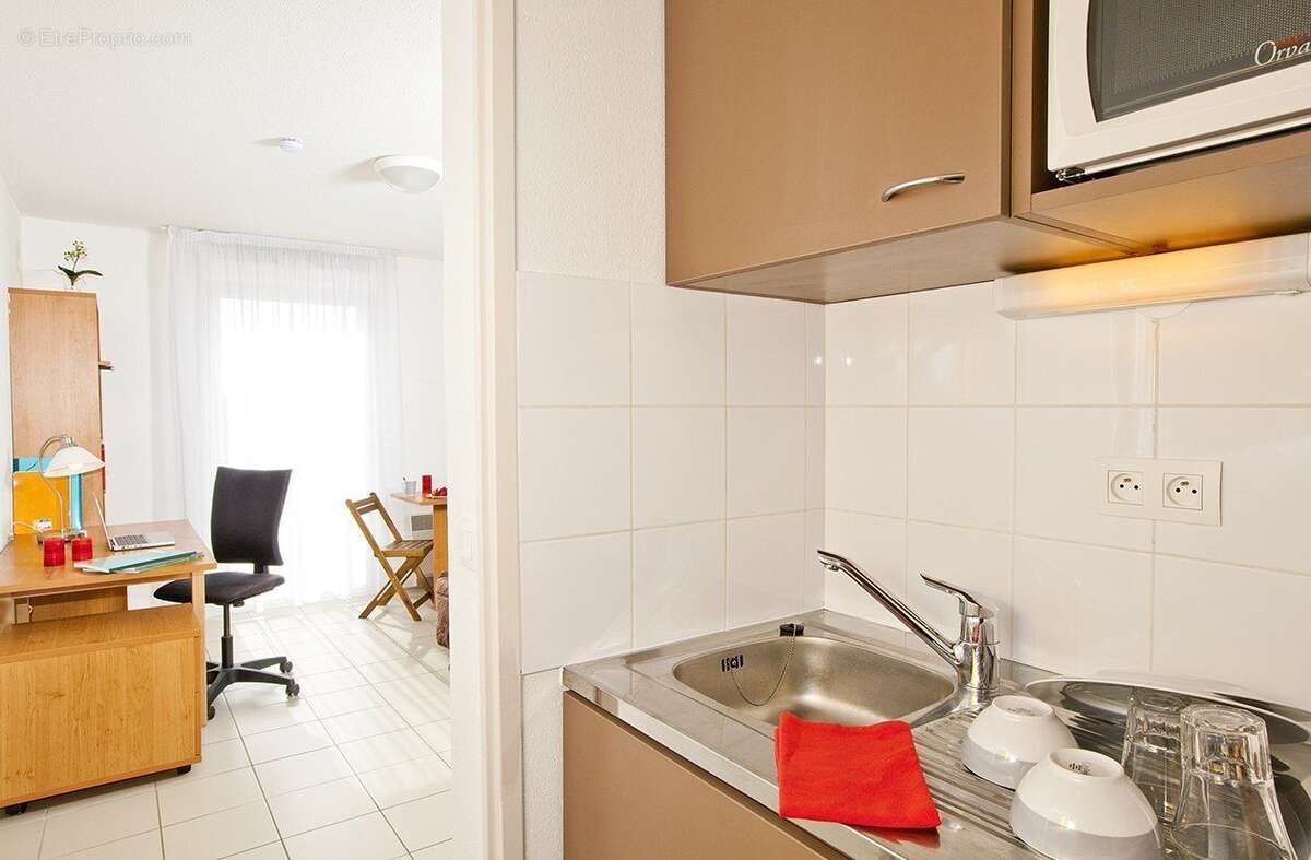 INVESTISSEMENT LOCATIF  Marseille  Résidence Étudiante Les Estudines De Provence - 6,07 % de rentabilité - photo 2