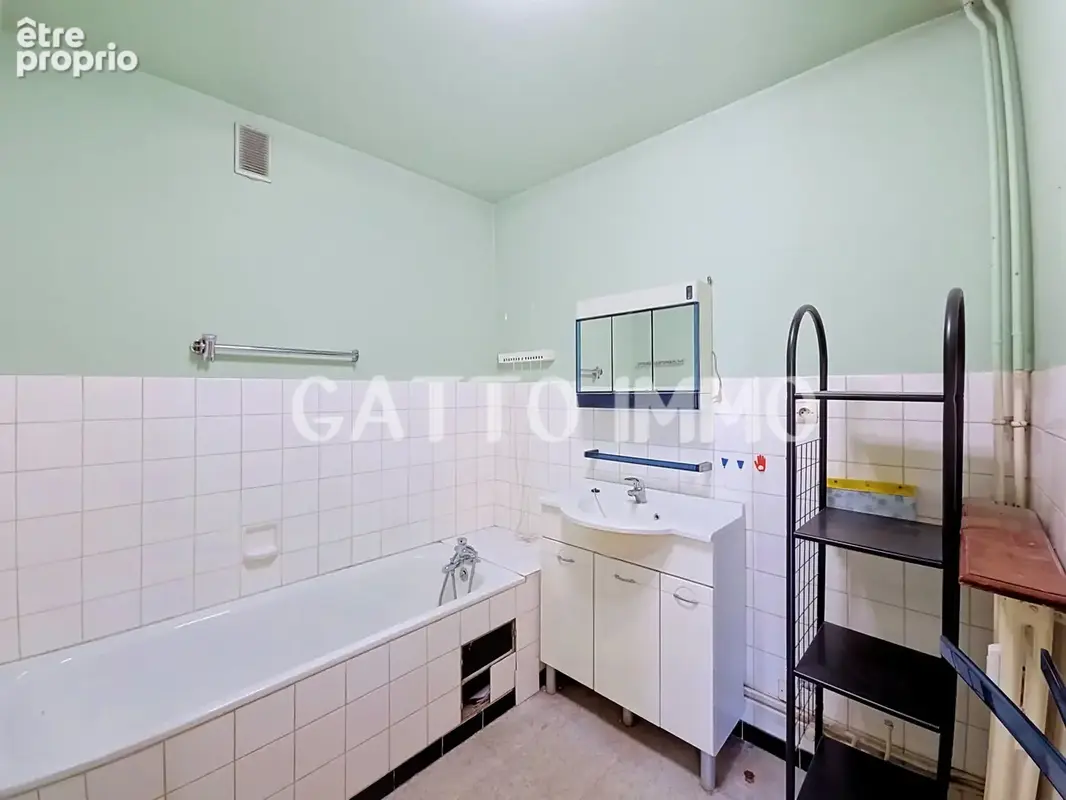 Appartement de 100m2 // 3 ch // cave // 1 place parking // av strasbourg metz - photo 14