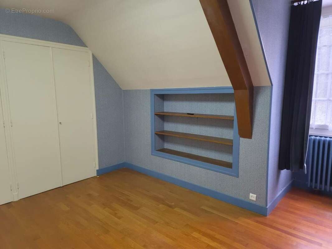 Maison 205 m² à Cressanges  - photo 9