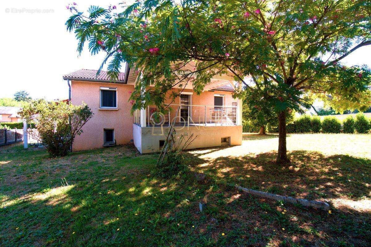 Maison à vendre de 110 m² sur FRANS - sous-sol complet - photo 5
