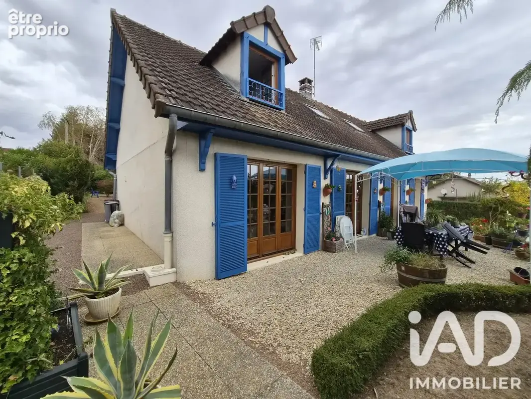 Photo 1 - Maison à ESTISSAC