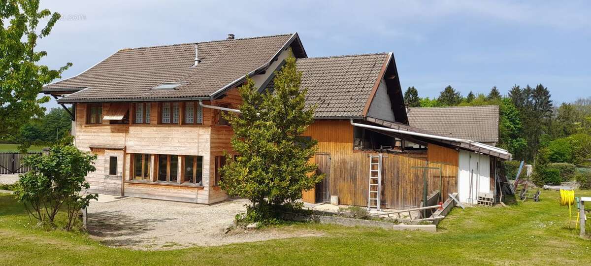 Maison à SAINT-MARTIN-DE-VAULSERRE