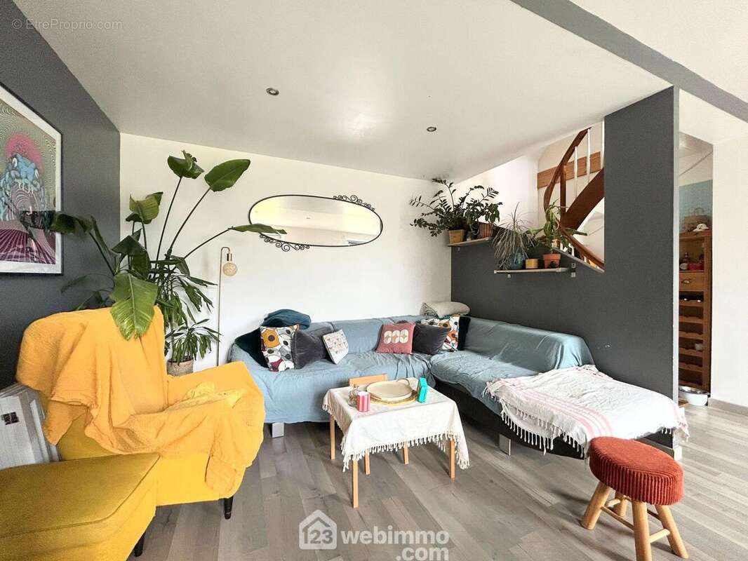 Maison à TREDREZ-LOCQUEMEAU