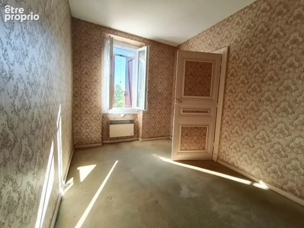 Maison en pierre de 177 m² avec jardin et appartement indépendant – Saint-Juéry le Haut - photo 15
