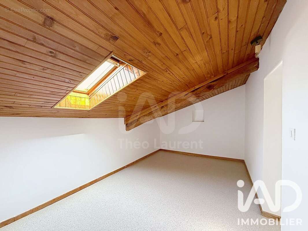Maison 153 m² à Le Temple-De-Bretagne  - photo 9