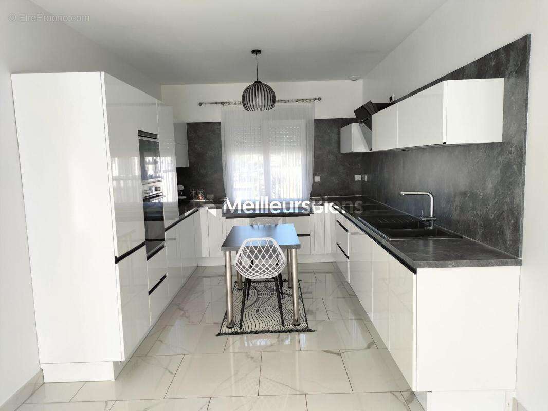 Maison moderne 2020 – 125 m², 3 chambres, jardin 600 m², RT 2012, PMR – La Chapelle-du-Noyer (28200) - photo 4