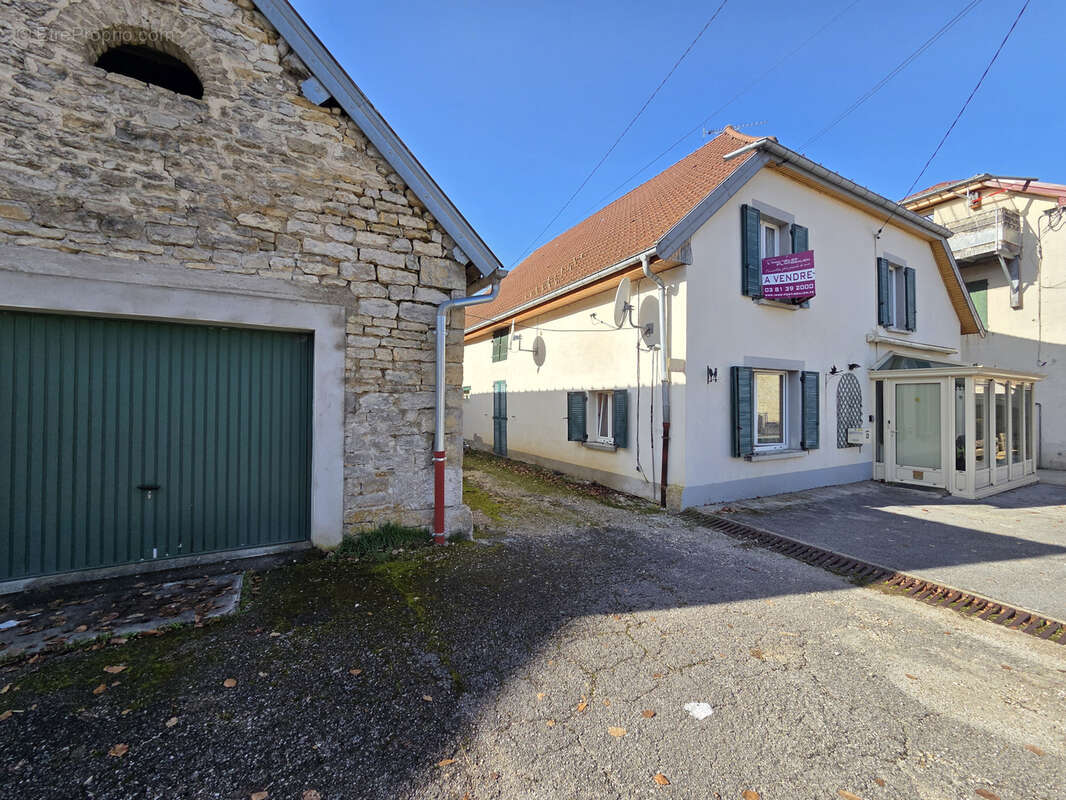 Maison à VILLERS-SOUS-CHALAMONT