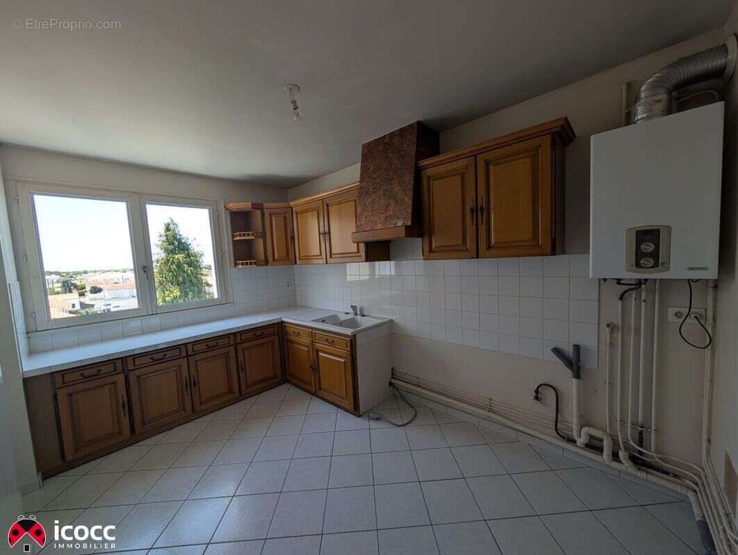 Appartement 104 m² à Lucon  - photo 6