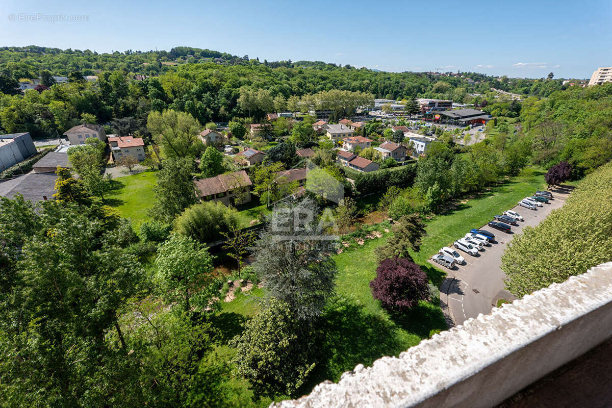 Appartement à SAINTE-FOY-LES-LYON
