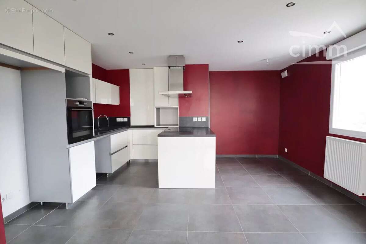 Appartement à SAINT-MARTIN-LE-VINOUX