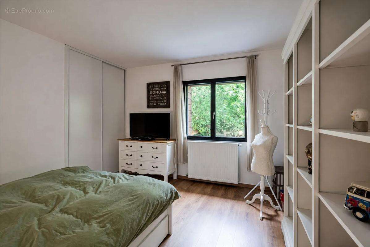 Maison contemporaine 242m2 avec piscine - photo 8