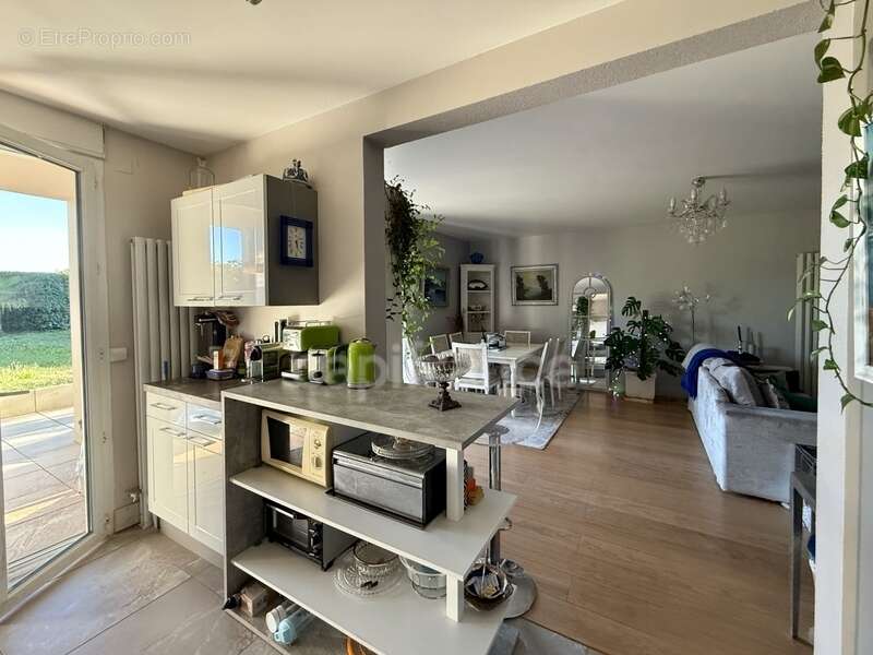 Appartement à DIVONNE-LES-BAINS