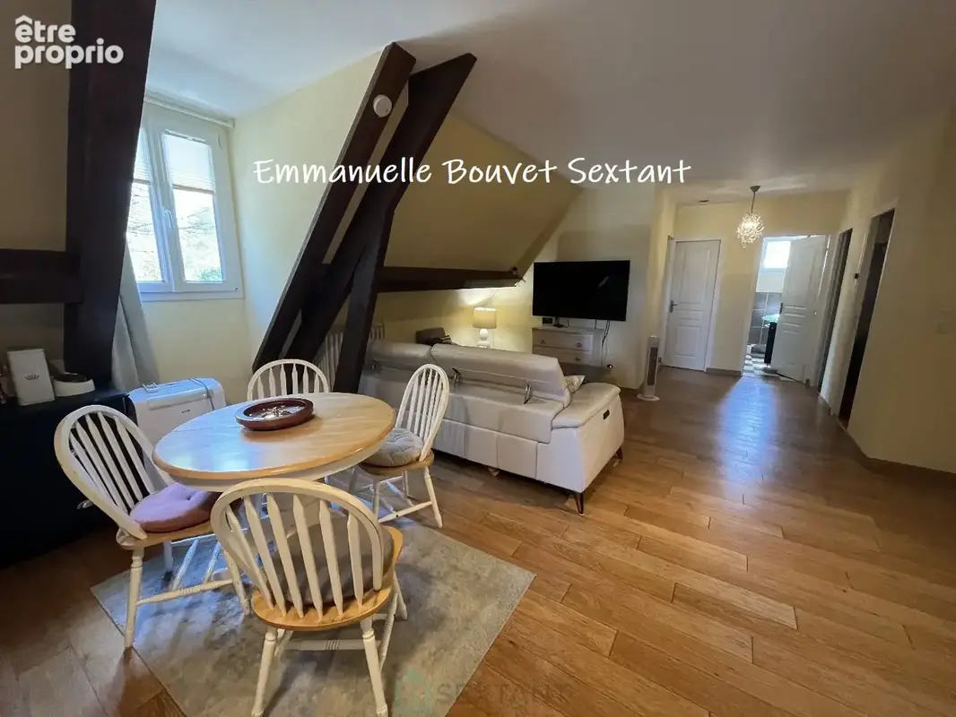 BERGERAC, jolie maison périgourdine, 202 m², 6 chambres, vie possible de plain-pied, piscine, garage, beau terrain arboré et clo - photo 21