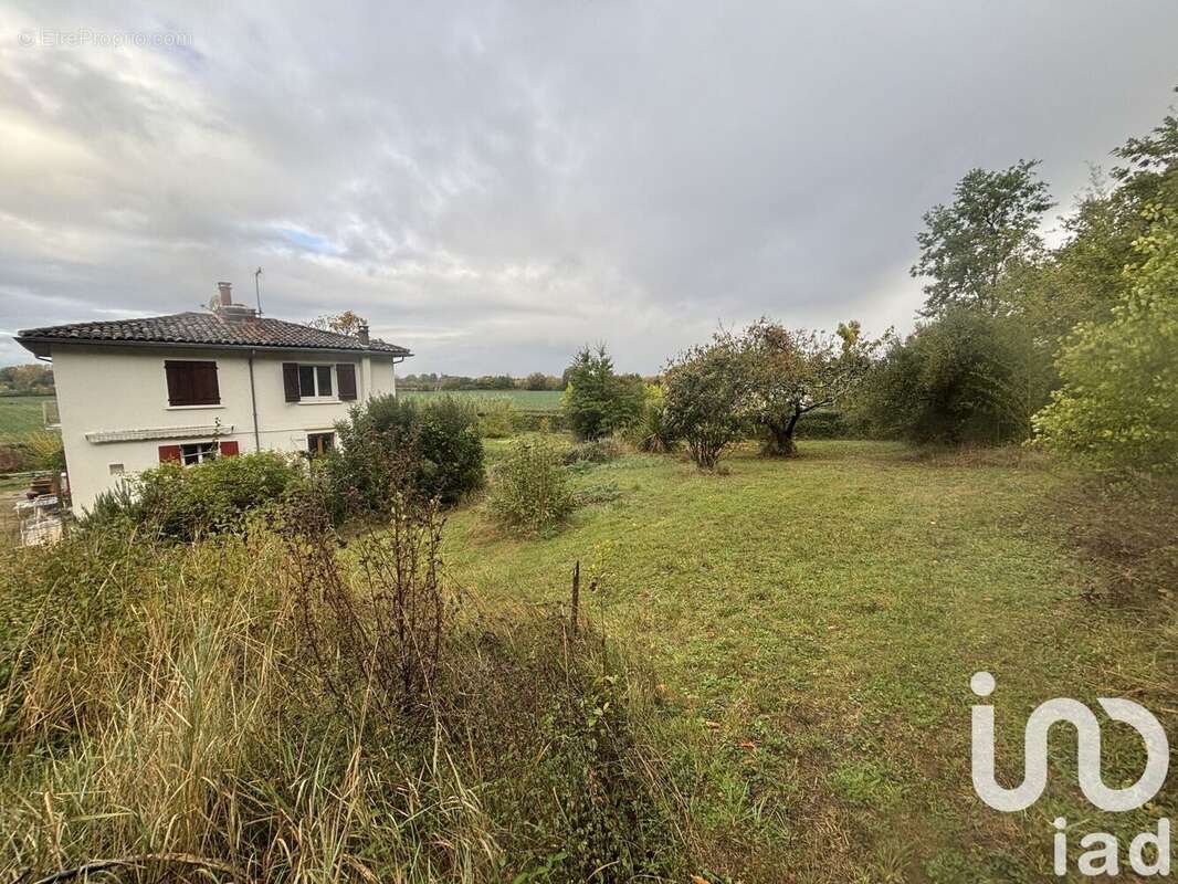 Photo 2 - Maison à CORBARIEU