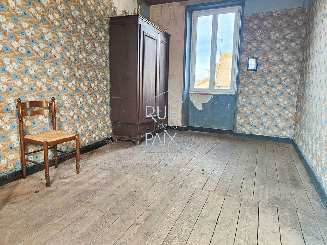 Maison à MONTHOIRON