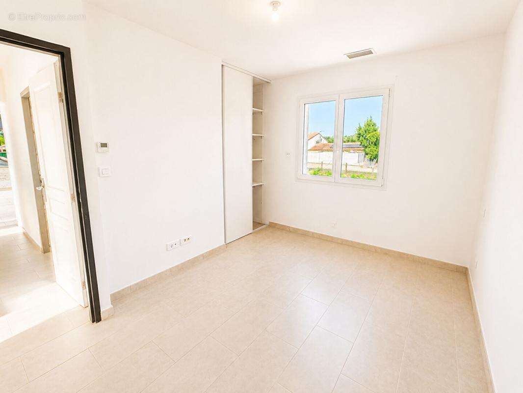 Vente Villa Boutenac (11200) -  5 pièce(s) -116 m2 - 249 900 - photo 6
