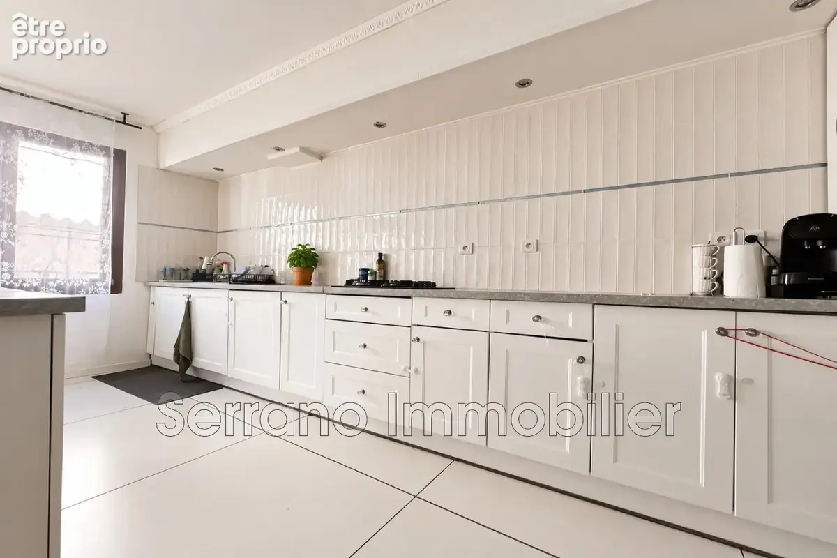 Maison 4 pièces 110 m² à vendre à Beaucaire (30300) - photo 7