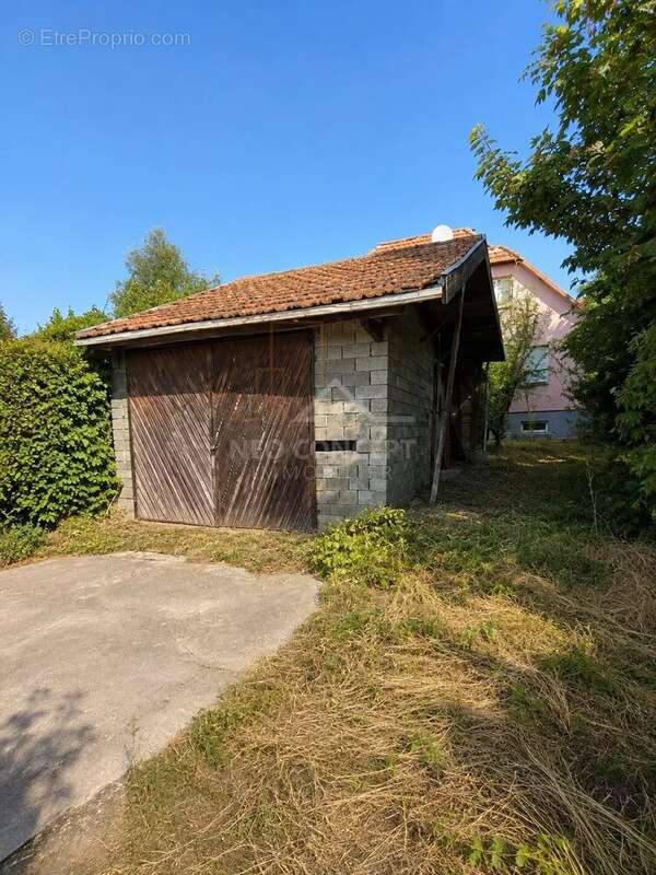 BISCHWILLER  Maison à réhabiliter intégralement  86 m² habitables  Garage indépendant - photo 15