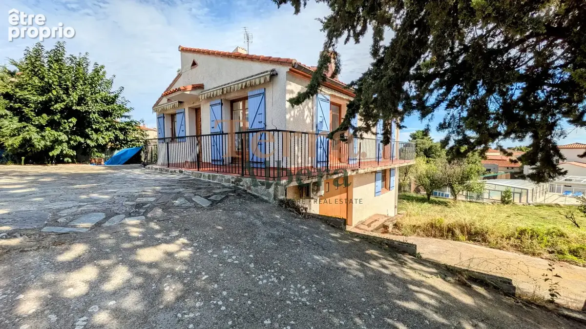 Sorède - Belle villa sur 3 plateaux & terrain 1500 m encore constructible - photo 4