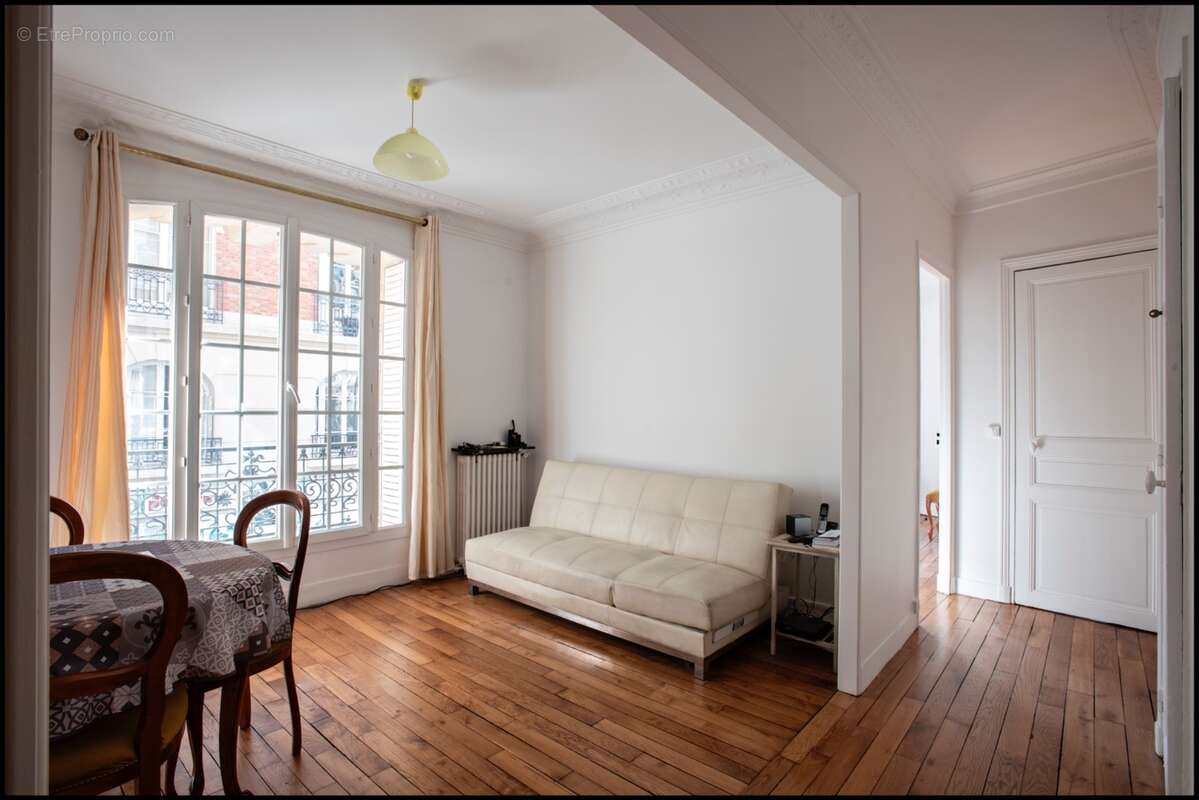 Appartement à vendre 3 pièces PARIS 15EME ARRONDISSEMENT (75) - photo 3