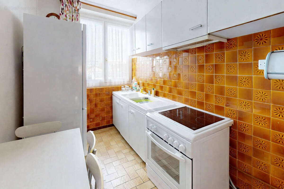 Appartement Alfortville 5 pièce(s) 72 m2 - CAVE - photo 5
