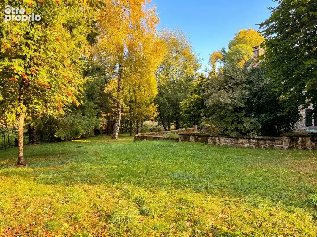 Ancienne ferme avec 1400 m2 de terrain - photo 5