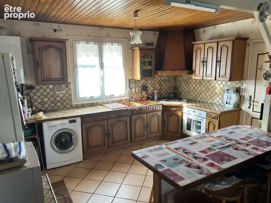 Maison 147 m² à Issou  - photo 4