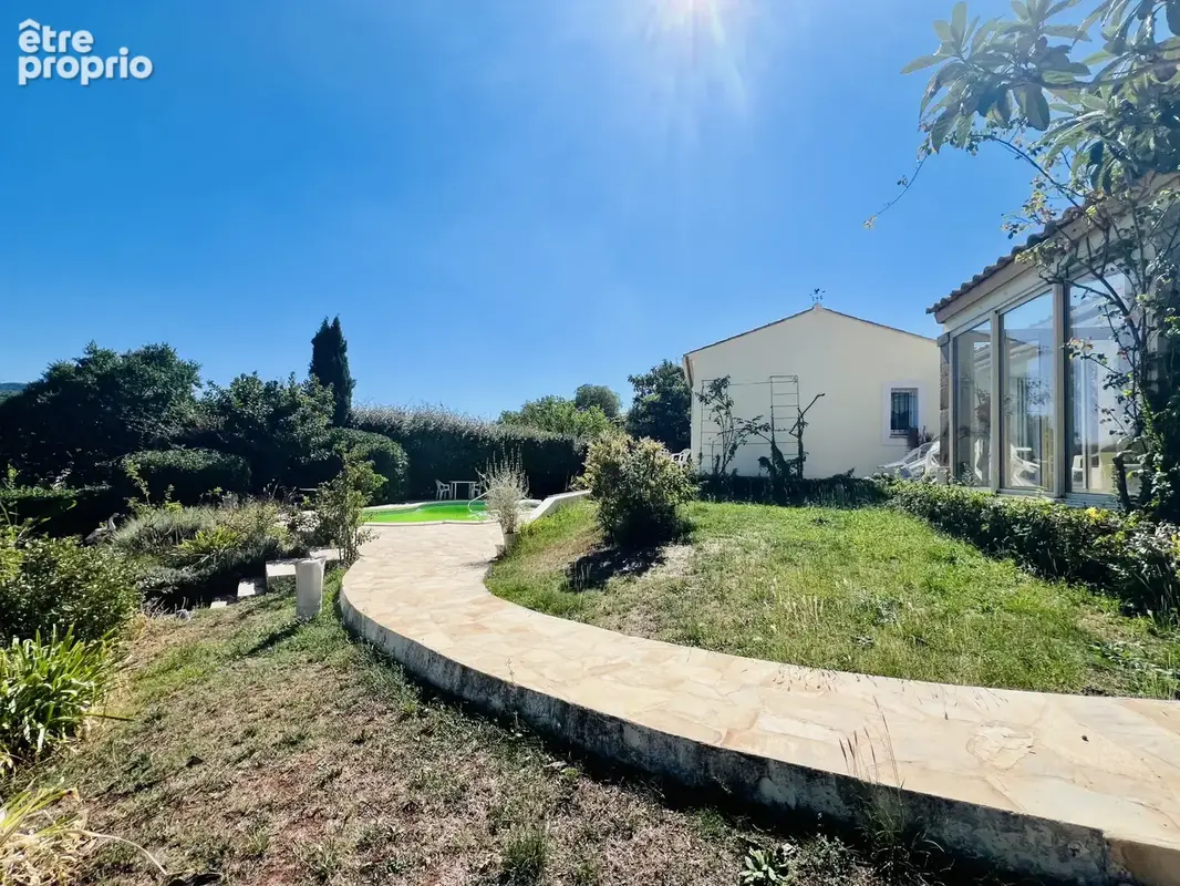 Villa T4 de 147m2 avec vue ,piscine, garage sur 1200m2 de terrain - photo 9