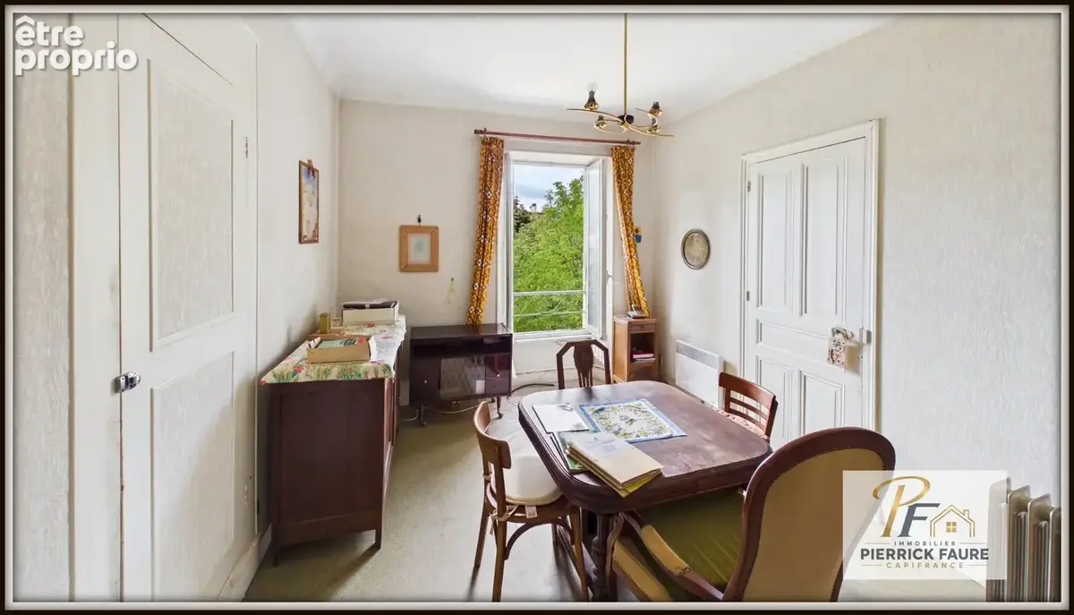 BRIANÇON – Maison historique de 193,67 m² à rénover, jardin arboré et vue montagne - photo 8