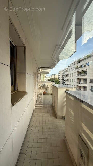 Appartement à LEVALLOIS-PERRET