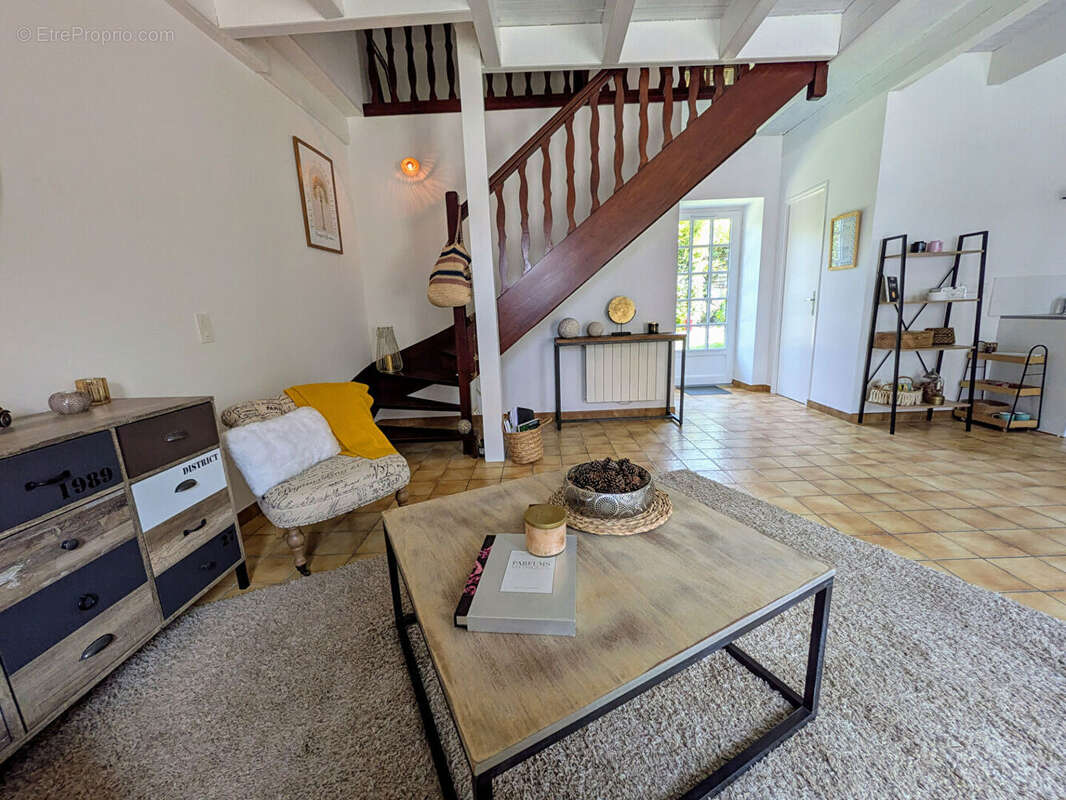 Maison à LA CHAPELLE-SUR-ERDRE